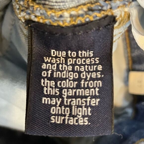 Madewell - The Mom Jean - Picture 10 of 11